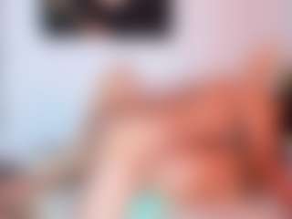 Love-Submissive18's Live Sex Cam Show