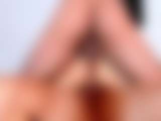 Love-Submissive18's Live Sex Cam Show