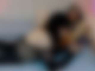 Live cam show with SkyandLia - Tease on SpunkLive