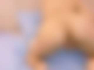 Live cam show with SkyandLia - Skinny on Dolls Live