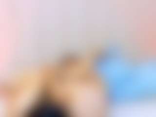 Live cam show with SkyandLia - Camel Toe on StripNow