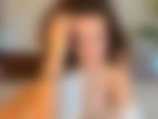 Live cam show with Amelya-Wood - Brown Hair on nudelive.tv