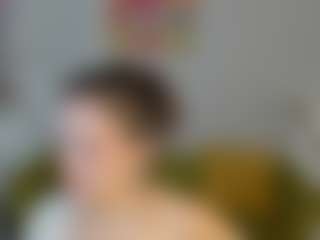 Live cam show with Amelya-Wood - New Teen (18+) on Fit Hotties