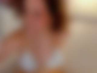 Live cam show with Amelya-Wood - Spanks on camgirlchat.live