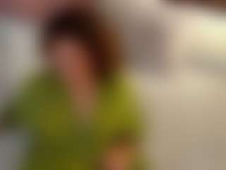 Live cam show with Amelya-Wood - Fetish Brown Hair on friskycurves.com