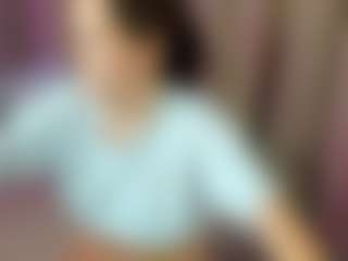 Live cam show with Amelya-Wood - Sweet on TeamSkeetLive