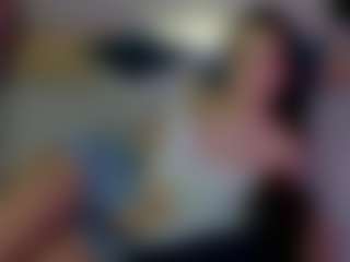 Live cam show with Amelya-Wood - Upskirt on Hubzter Live
