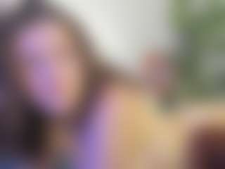 Live cam show with Amelya-Wood - Bikini on TeamSkeetLive