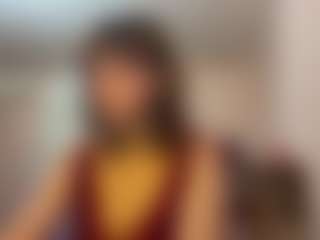 Live cam show with LeeannaKarels - New Brown Eyes on AdultVida.com