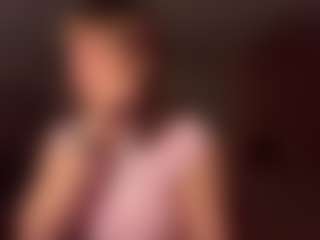 Live cam show with LeeannaKarels - Fingering on livesuperchat.net