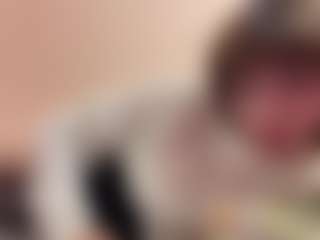 Live cam show with LeeannaKarels - Green Eyes on xxxlivecams.org