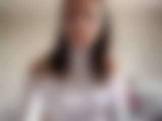 Live cam show with LindaGil - New Teen (18+) on AdultVida.com