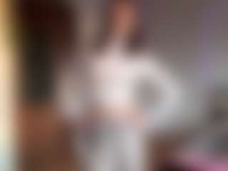 LindaGil's Live Sex Cam Show