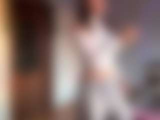 LindaGil's Live Sex Cam Show