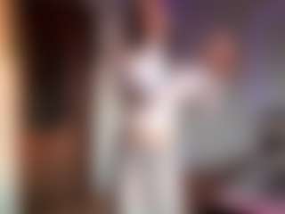 LindaGil's Live Sex Cam Show