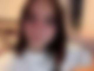 LindaGil's Live Sex Cam Show