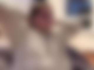 Live cam show with LindaGil - New Blowjob on Fling VIP Chat