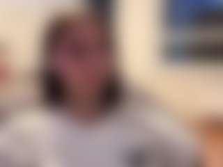 LindaGil's Live Sex Cam Show