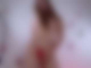 Live cam show with Sienna - Toys on Camming Site