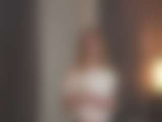 Live cam show with MariHamacher - New Bedroom on crypto-cams