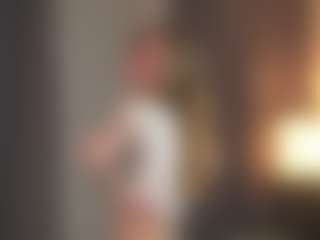 Live cam show with MariHamacher - Bikini on Milfs Live