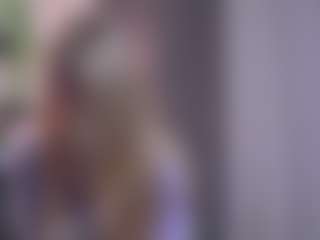 Live cam show with MariHamacher - Athletic on CamwithHer