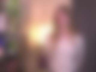Live cam show with MariHamacher - Camel Toe on SquirtSoMuch