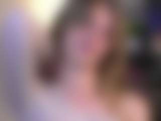Live cam show with MariHamacher - Skinny on Lustler