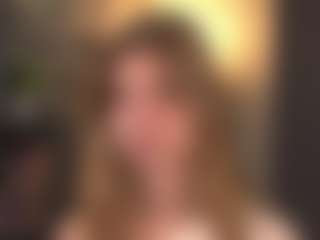 Live cam show with MariHamacher - Average on Camsoda