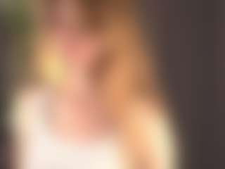 Live cam show with MariHamacher - Public on Camsoda