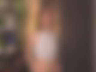 Live cam show with MariHamacher - Camel Toe on liverealitysex.com