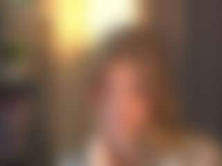 Live cam show with MariHamacher - Young Adult on xDating