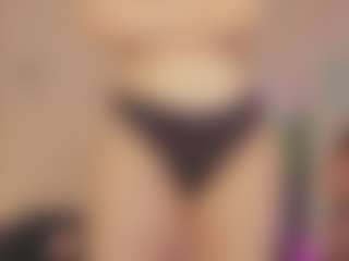 MilenaWintsor's Live Sex Cam Show