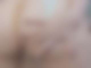Live cam show with MilenaWintsor - Red Hair on StripNow
