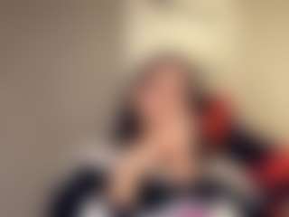 Live cam show with Mia - Erotic Dance on googirlz