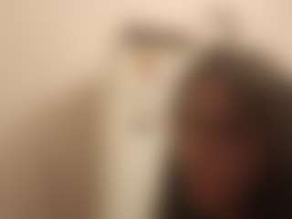 Mia's Live Sex Cam Show