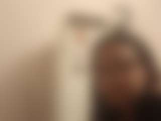 Mia's Live Sex Cam Show