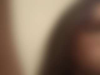 Mia's Live Sex Cam Show