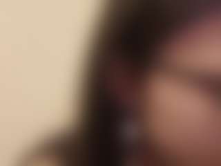 Mia's Live Sex Cam Show