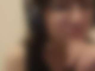 Mia's Live Sex Cam Show