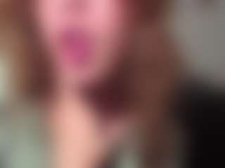 NenaCrenwelge's Live Sex Cam Show