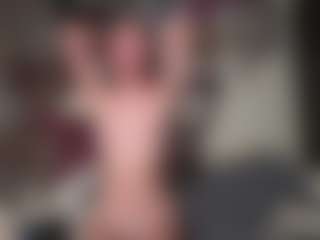 Live cam show with NenaCrenwelge - Camel Toe on Free Soda