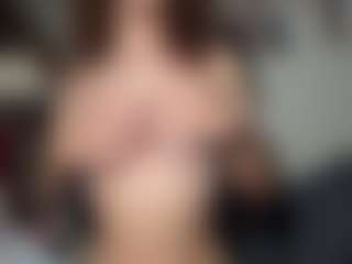 Live cam show with NenaCrenwelge - Skinny on Camsoda