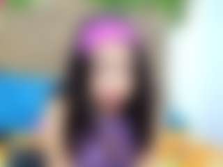 Spettacolo in cam dal vivo con SofiiaCute1 - Petite su Camsoda