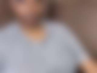 Live cam show with Yummymelanin117 - Strip on madthumbs