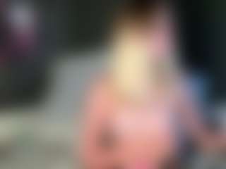 Fluffy-Cloude's Live Sex Cam Show