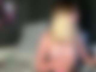 Fluffy-Cloude's Live Sex Cam Show