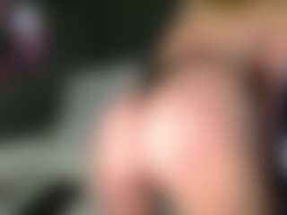 Fluffy-Cloude's Live Sex Cam Show