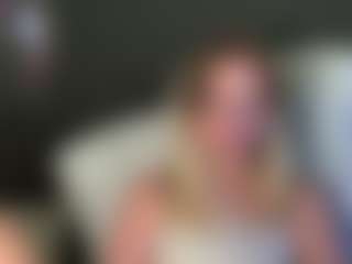Live cam show with Fluffy-Cloude - Nipple Piercings on sexylive.show