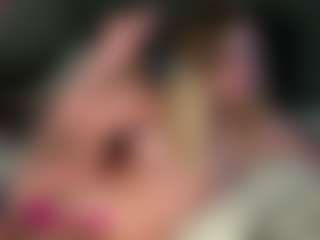 Fluffy-Cloude's Live Sex Cam Show